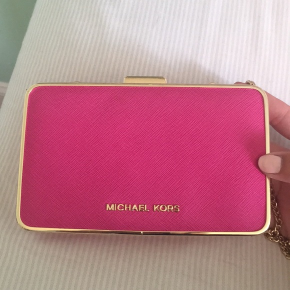 Michael Kors Wallet - Picture 1 of 3